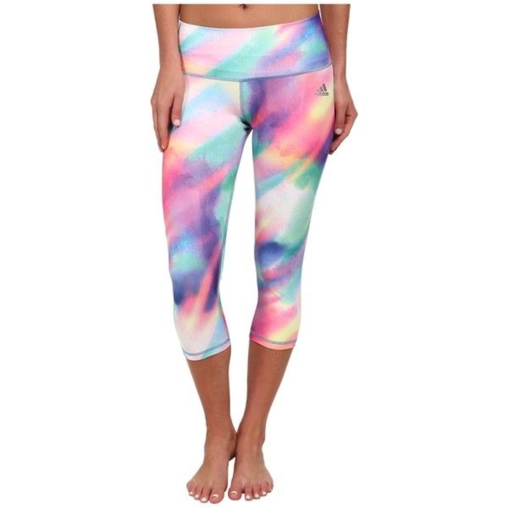 🌈 NWOT Adidas mid rise three quarter tights